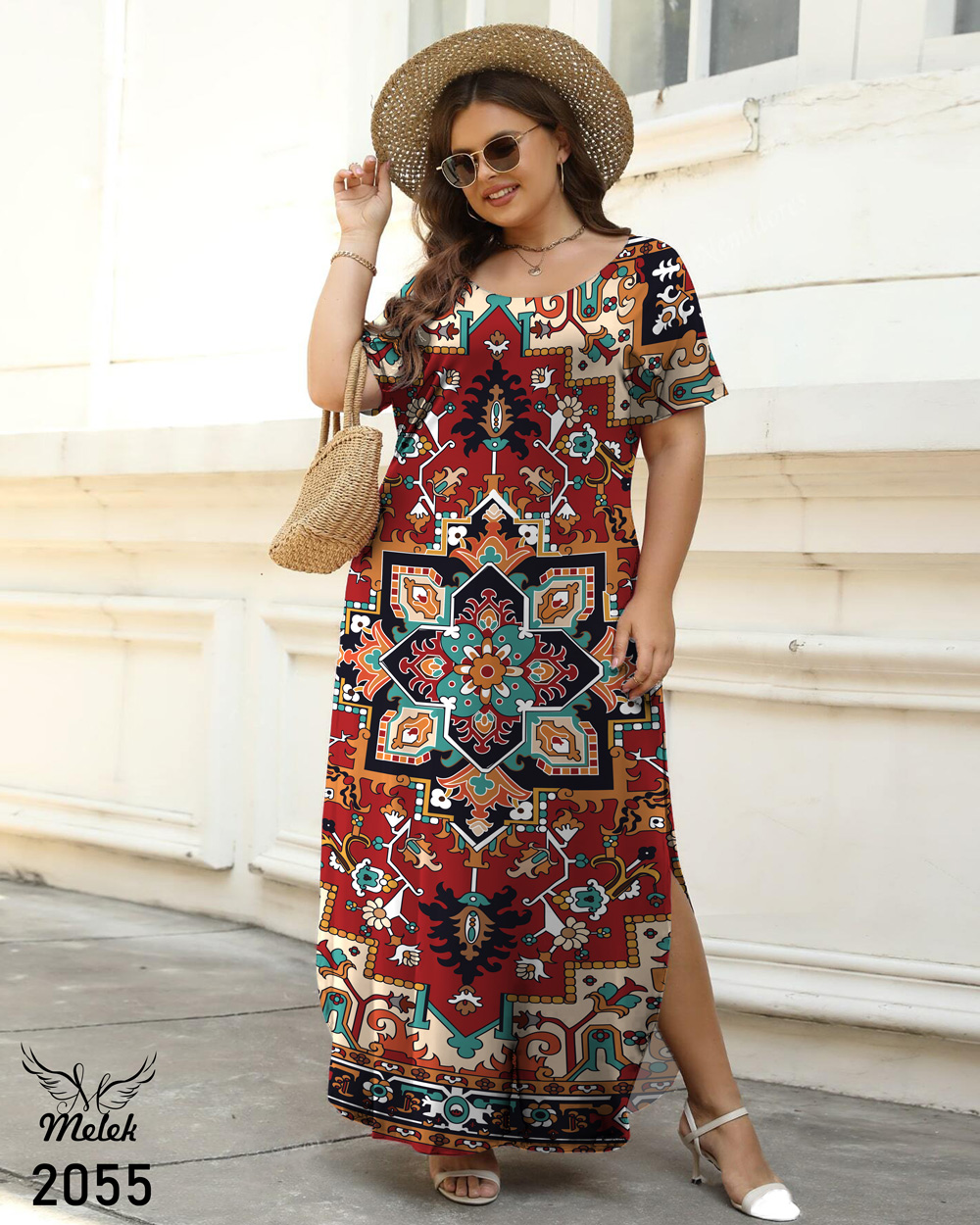 پیراهن ساحلی مجلسی یقه گرد آستین کوتاه دامن چاکدار
سایز بزرگ