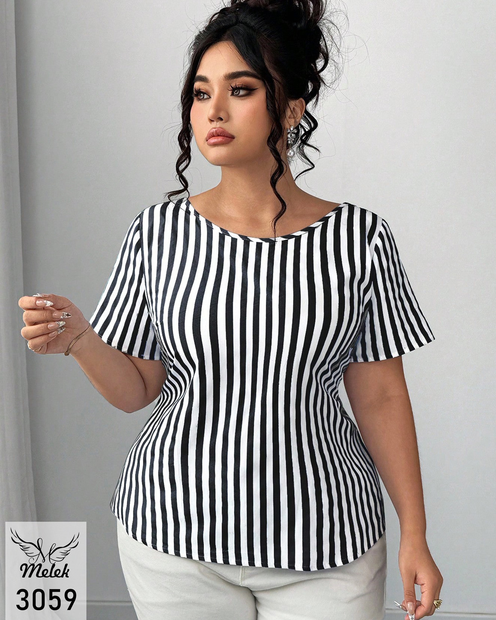 بلوز خاص مجلسی یقه گرد آستین کوتاه پشت پاپیون سایز بزرگ