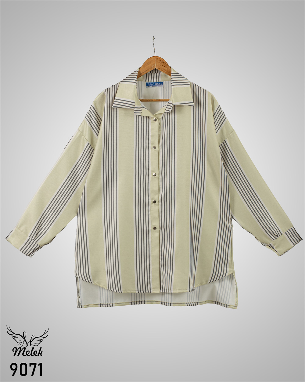 شومیز اسپورت مجلسی جلو دکمه بازشو آستین سرخود سایز بزرگ - غیر ژورنالی