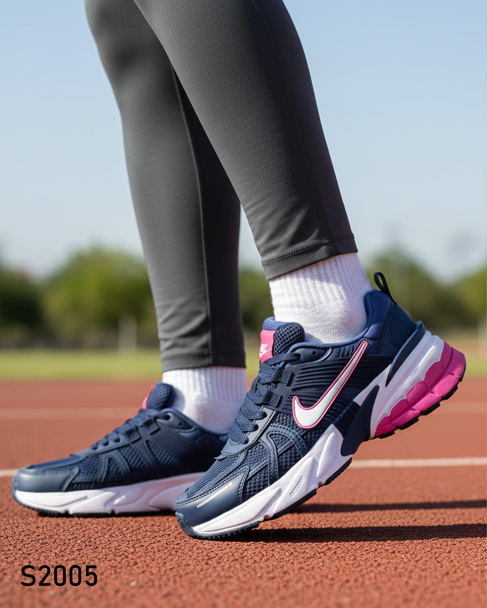 کتونی نایک وی تو کی ران اورجینال ویتنام NIKE V2K Run - غیر ژورنالی