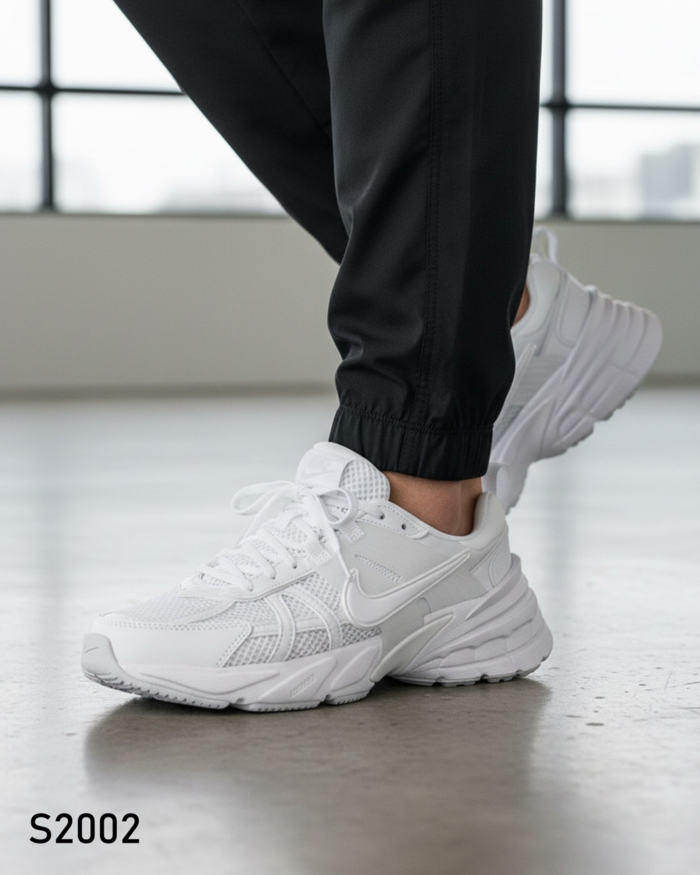 کتونی نایک وی تو کی ران اورجینال ویتنام NIKE V2K Run